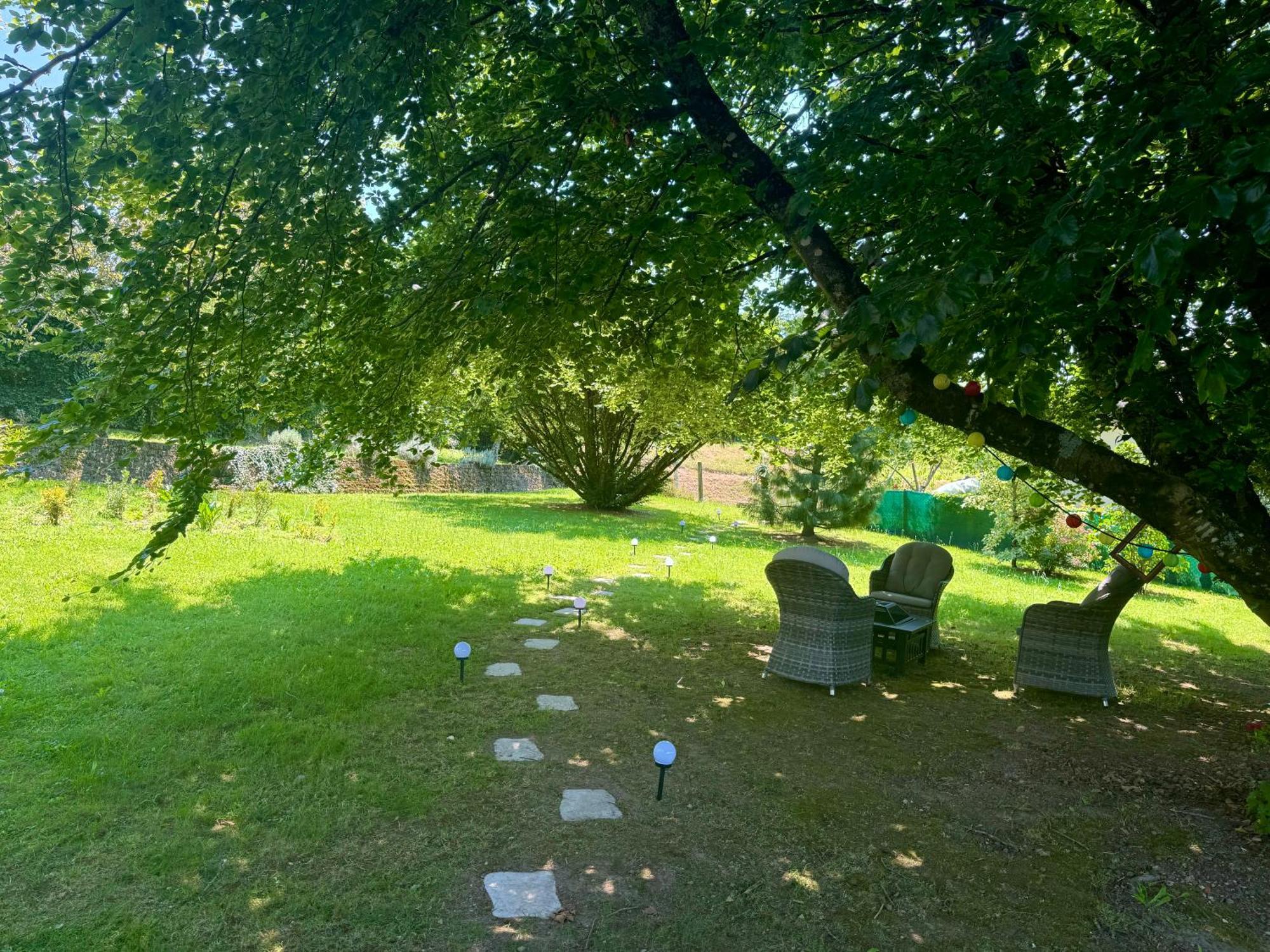 Au Pied Du Frene Villa Bourganeuf Luaran gambar